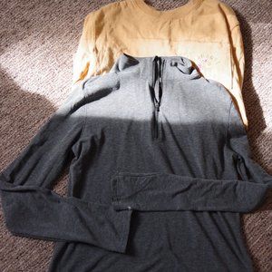 Women's Carhartt size small long sleeve tees